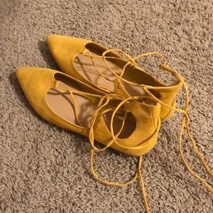 yellow pointy toe tie up the ankle shoes